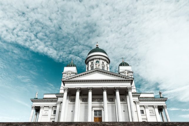 Kukkia netistä: Kukkatoimitus Helsingissä